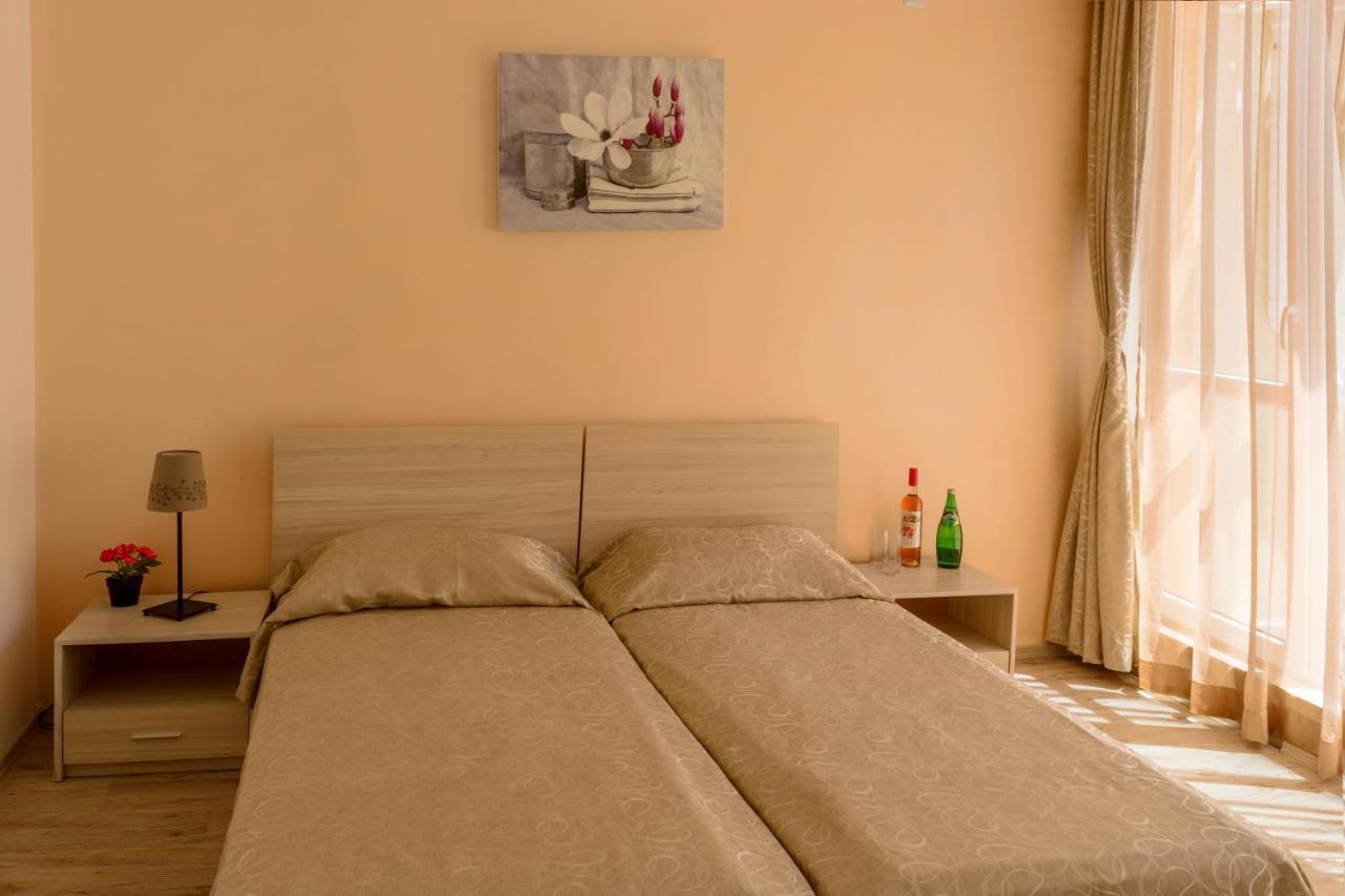 Vanilla Garden Apartments ซันนีบีช ภายนอก รูปภาพ