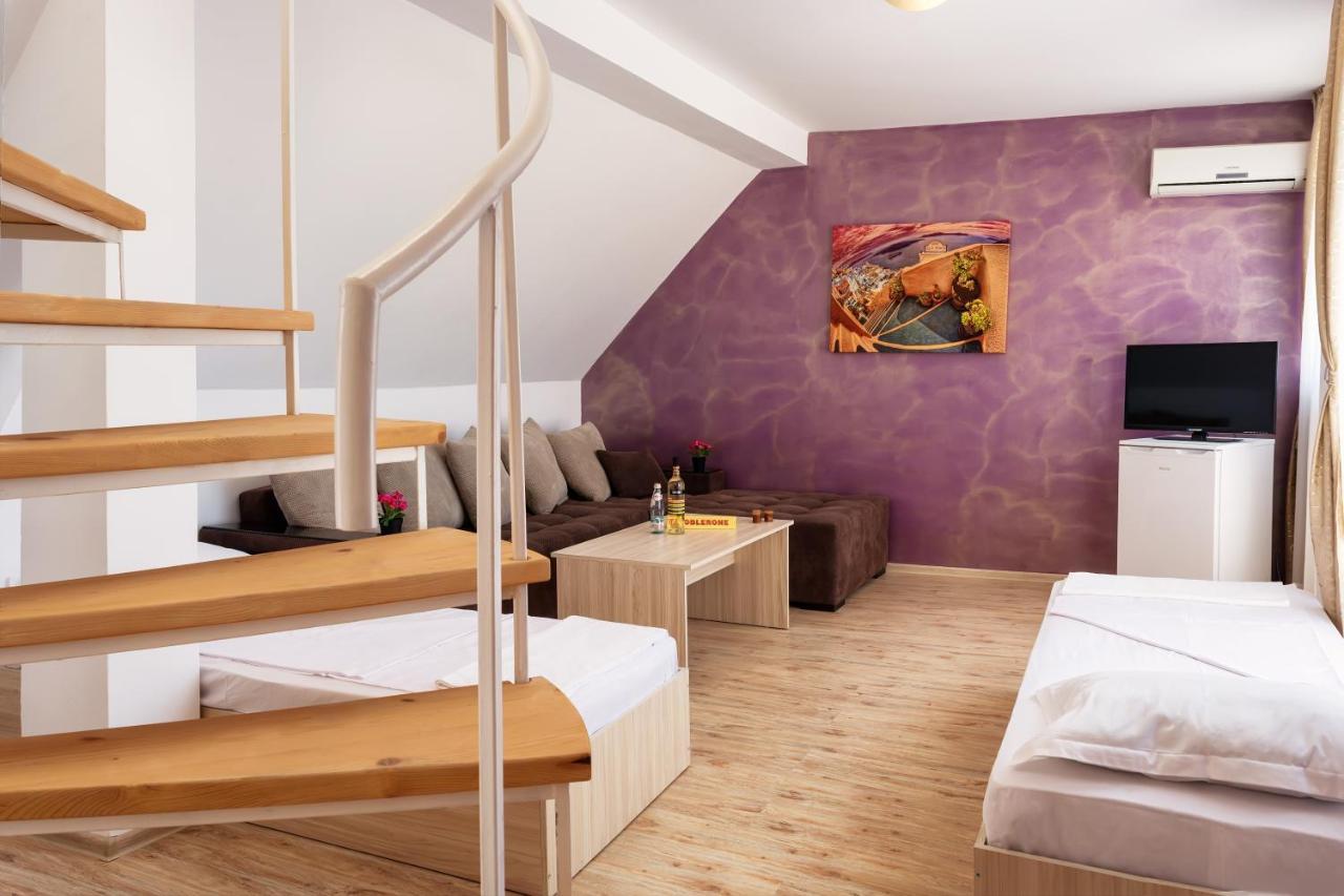 Vanilla Garden Apartments ซันนีบีช ภายนอก รูปภาพ