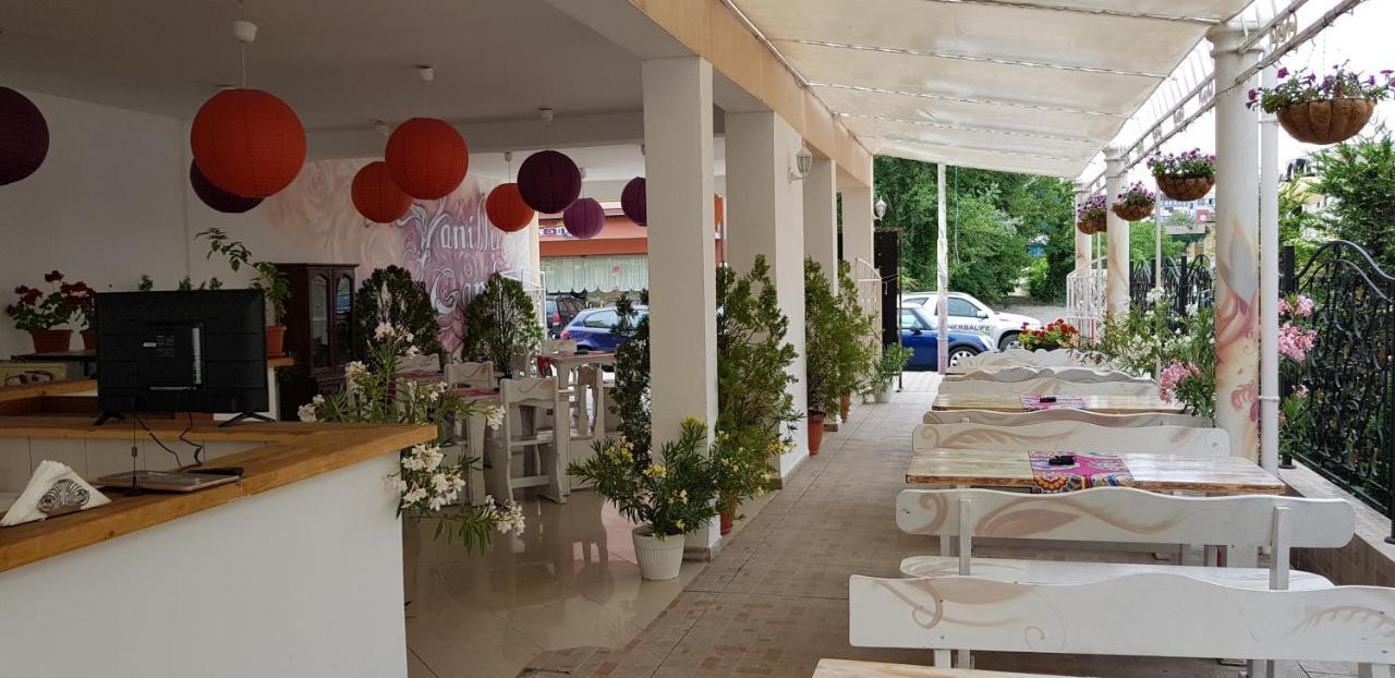 Vanilla Garden Apartments ซันนีบีช ภายนอก รูปภาพ